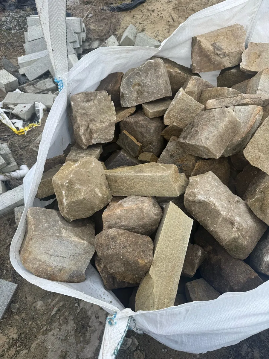 Traditional Sandstone guillotine cut tonne bags - Image 4