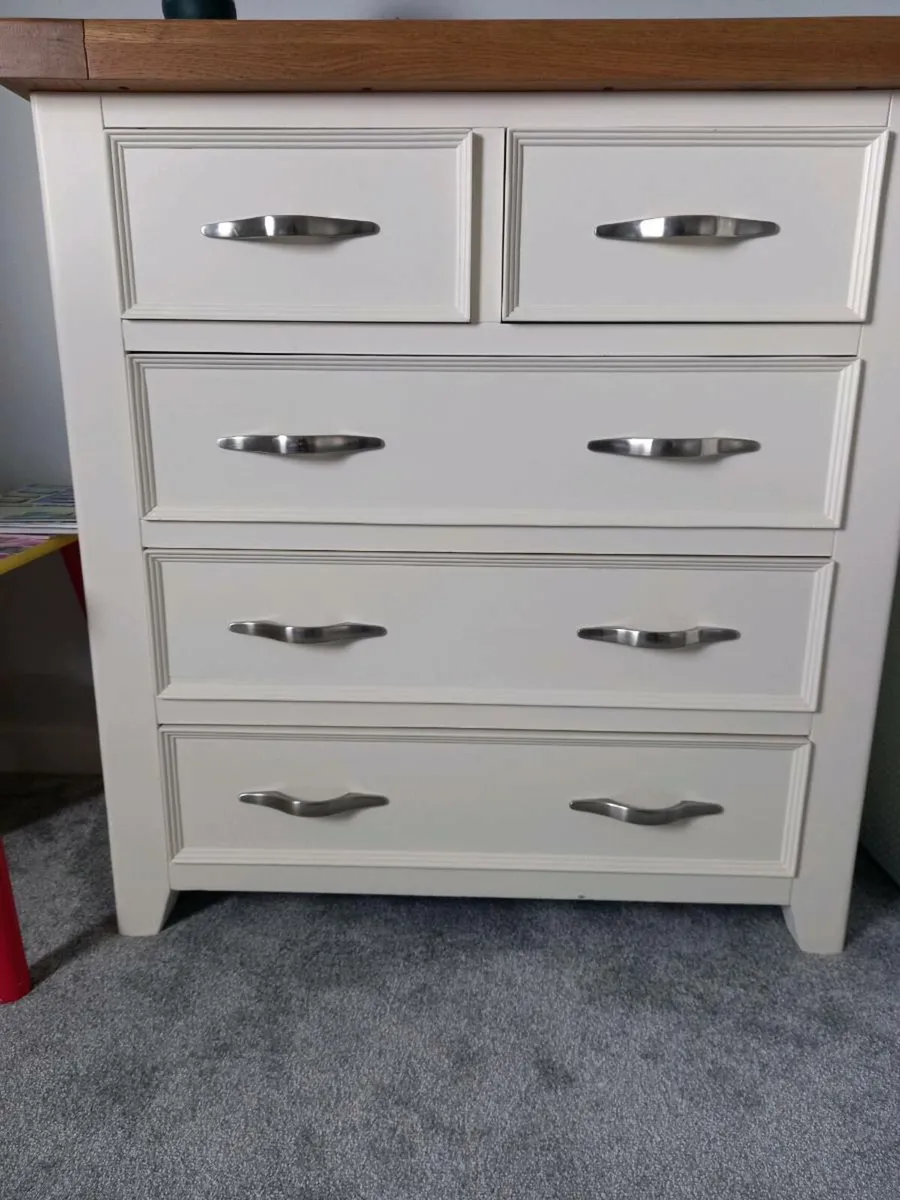 Chest of drawers - Image 1