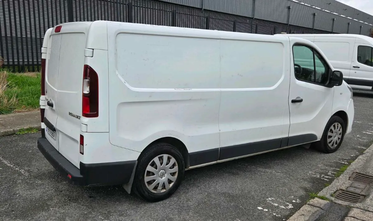 Renault Trafic Business+ 2018 - Image 2