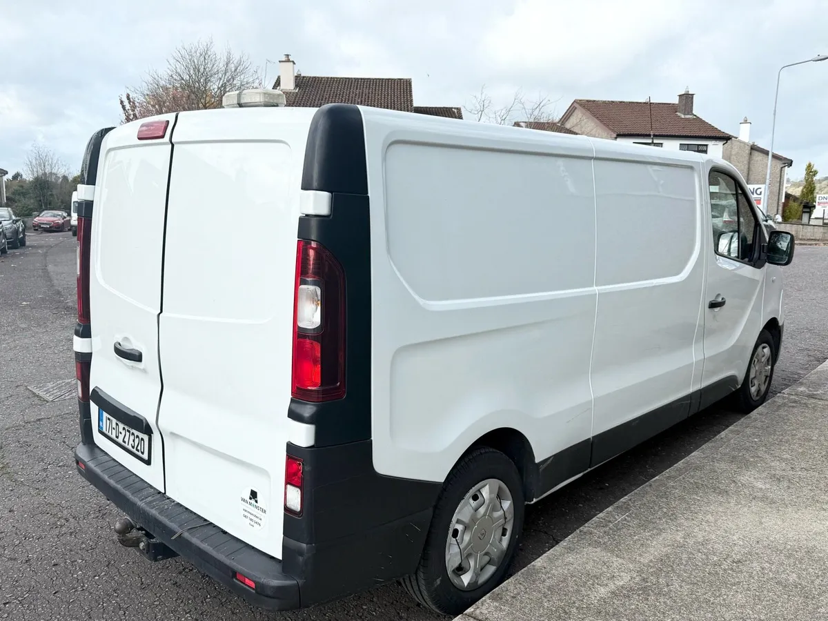 Renault traffic - Image 3