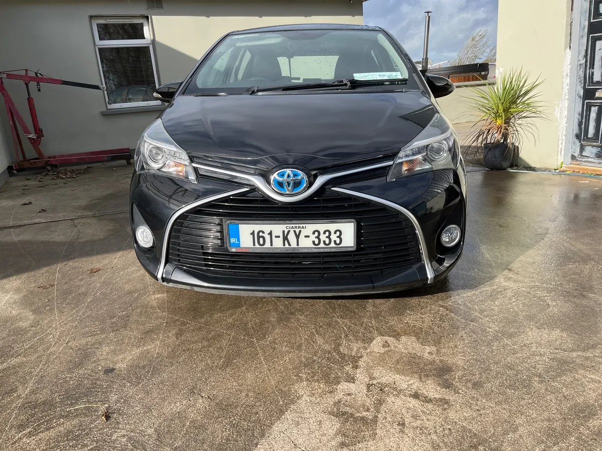Toyota Yaris hybrid automatic.2016 - Image 2