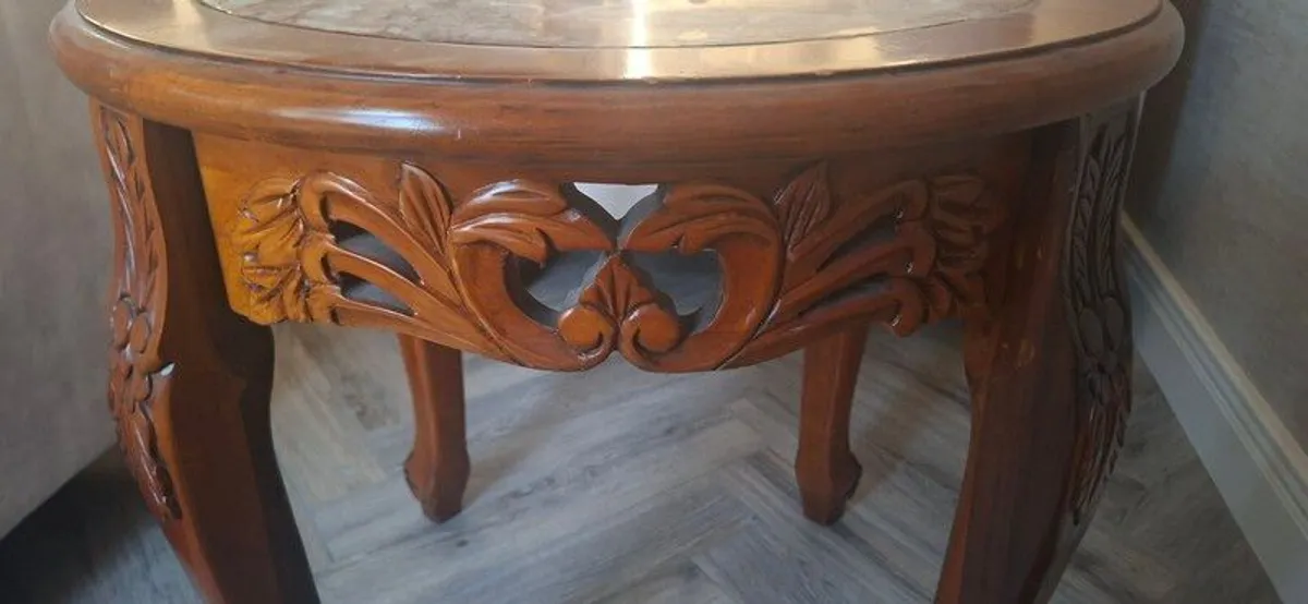 PRICE DROP: Small round table with marbled insert - Image 2