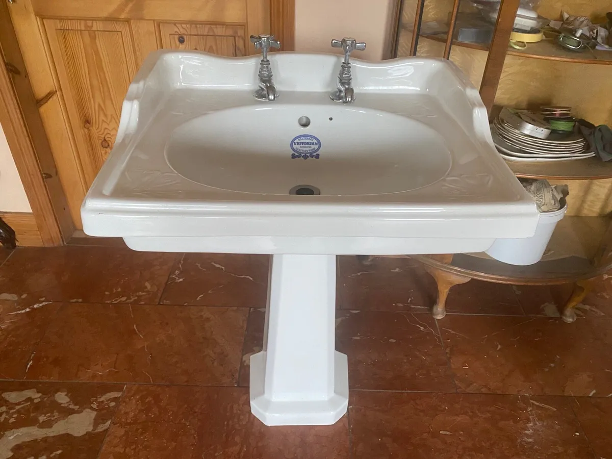 Victorian Wash Hand Basin and Pedesal