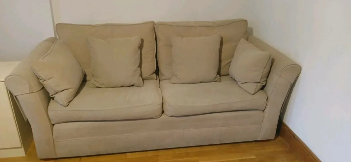 Free Sofa