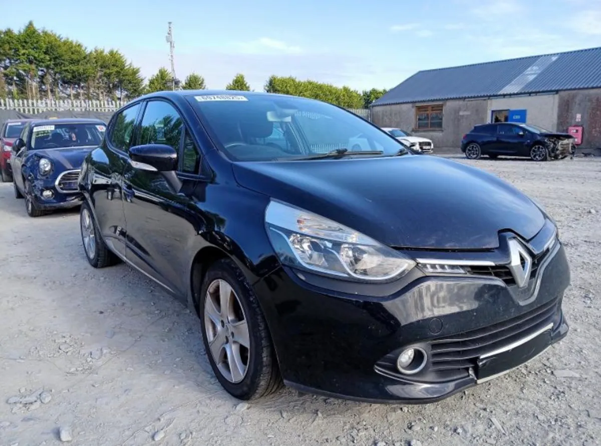 Breaking 2016 Renault Clio 1.2 - Image 1