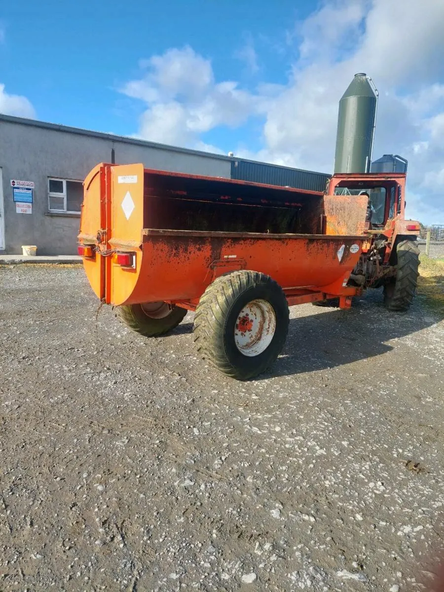 Abbey Dung Spreader - Image 1