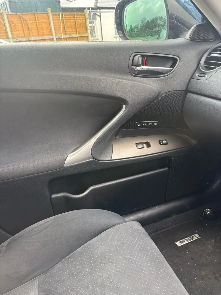 lexus is220 - Image 1