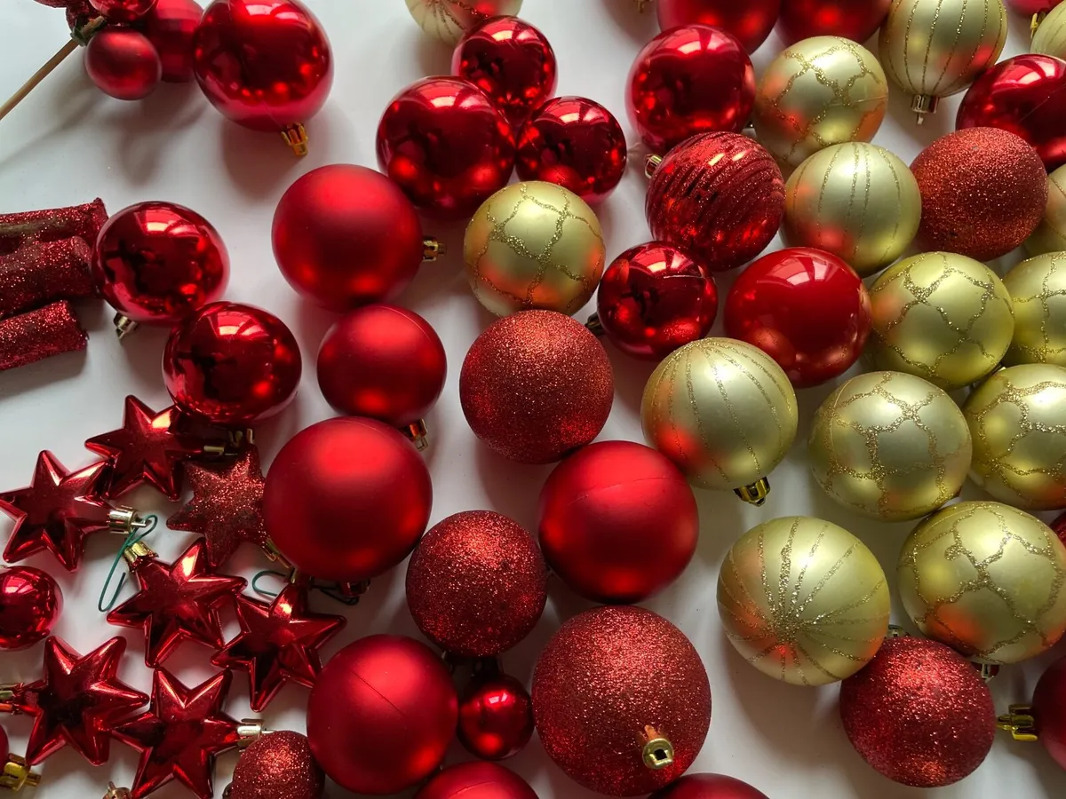 90 Christmas Decorations - Image 3