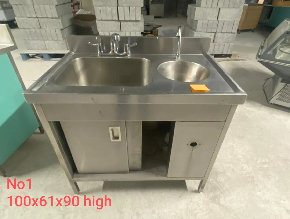 Stainless steel tables - Image 1