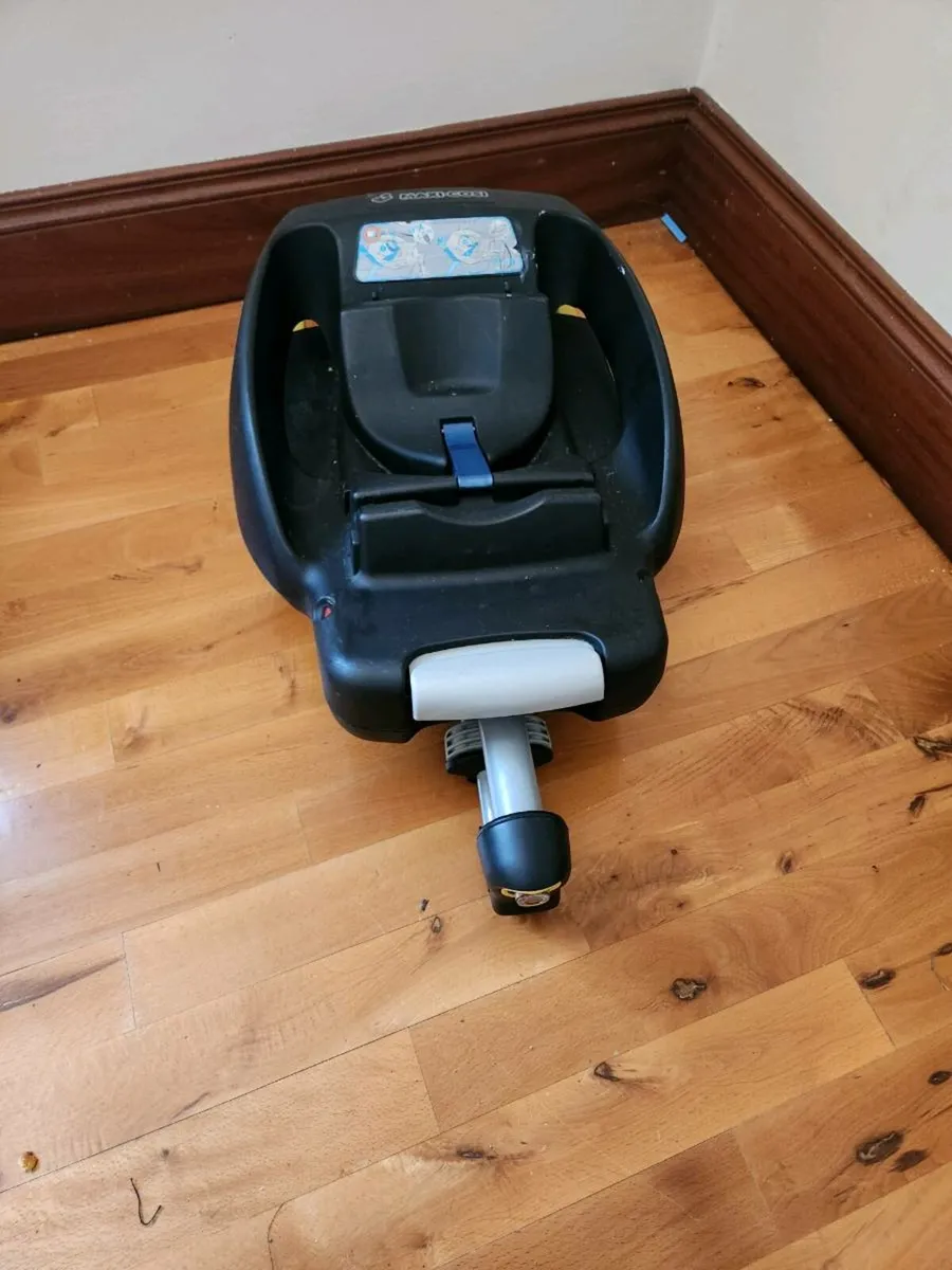 Maxi-cosi travel system with isofix. - Image 3