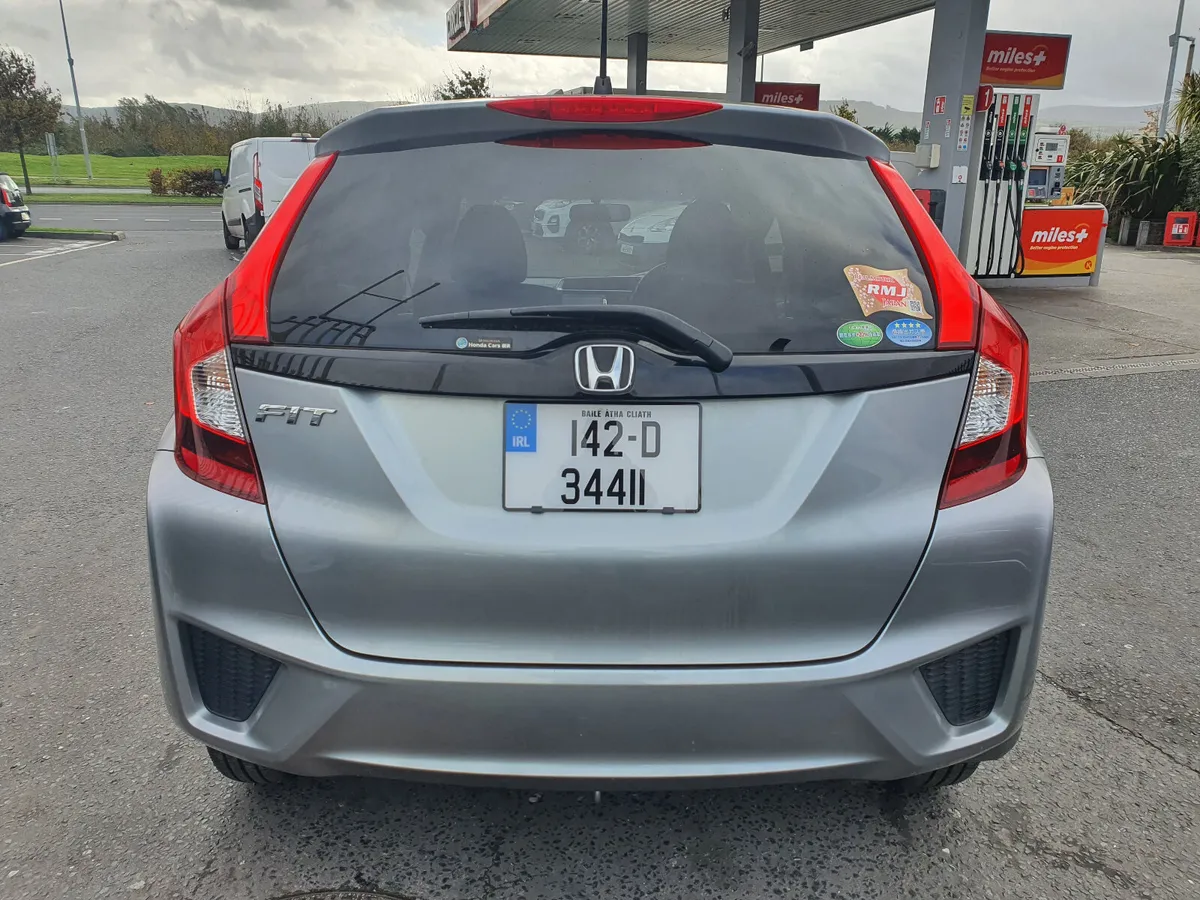 Honda Fit 2014 New nct low mileage - Image 4