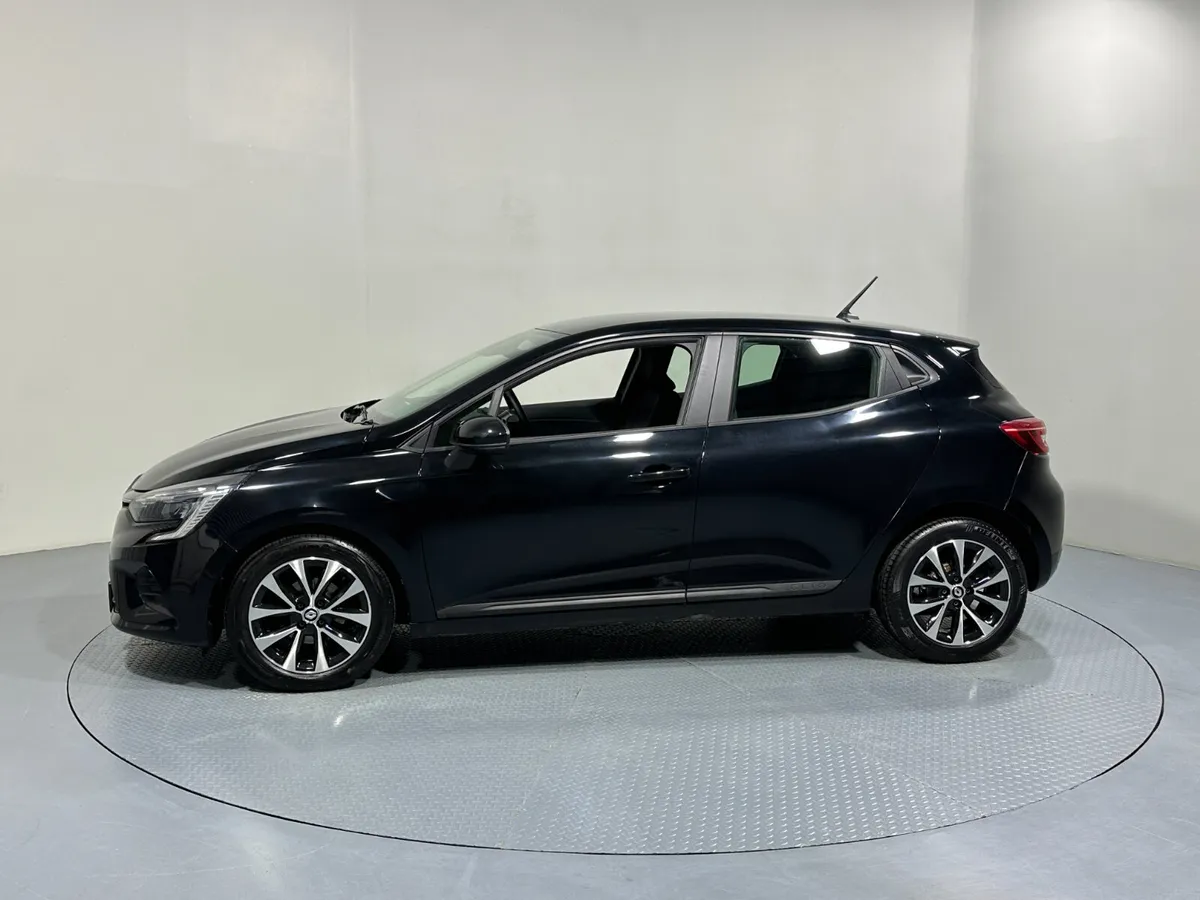 Renault Clio Equilibre 1.0 Petrol 231 - Image 4
