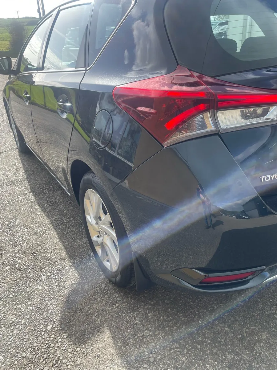 Toyota auris 1.6 d4d business edition - Image 4