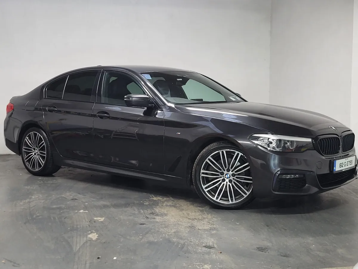 181 BMW 520D  M-SPORT PREMIUM PRO = BLACK PACK = - Image 4