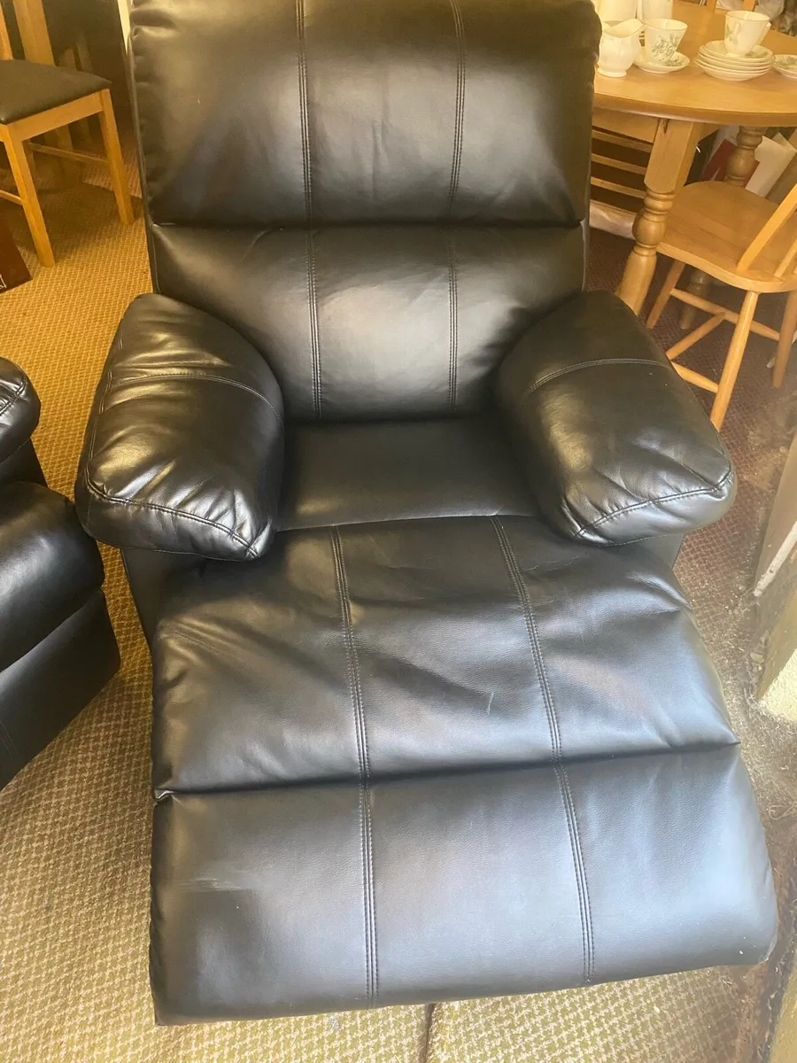 Leather suite - Image 2