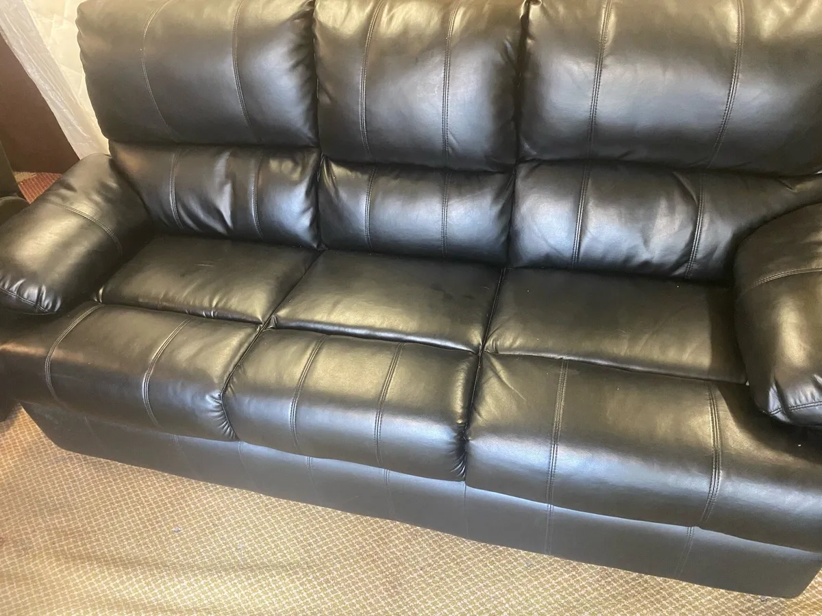 Leather suite - Image 4