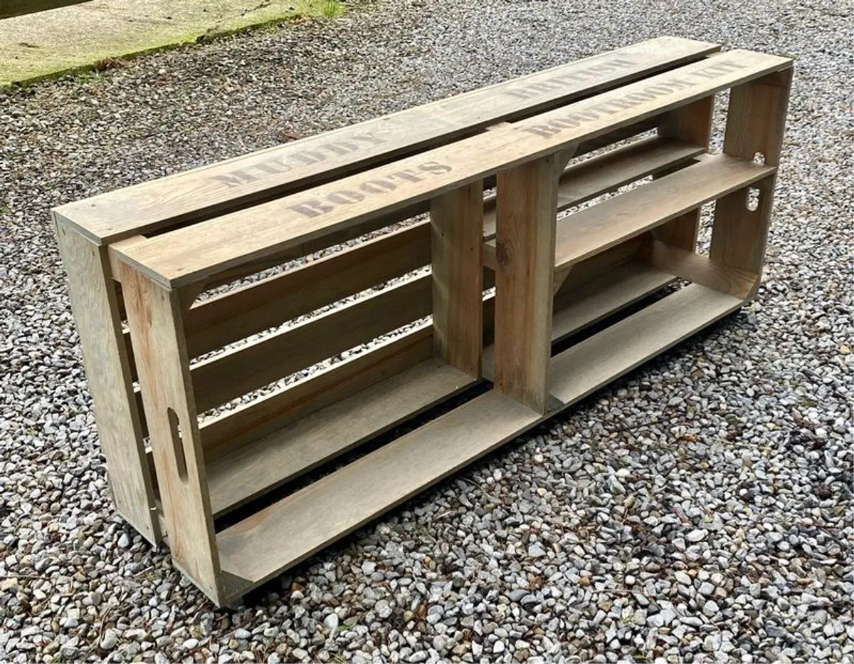 Shoe locker - Image 1