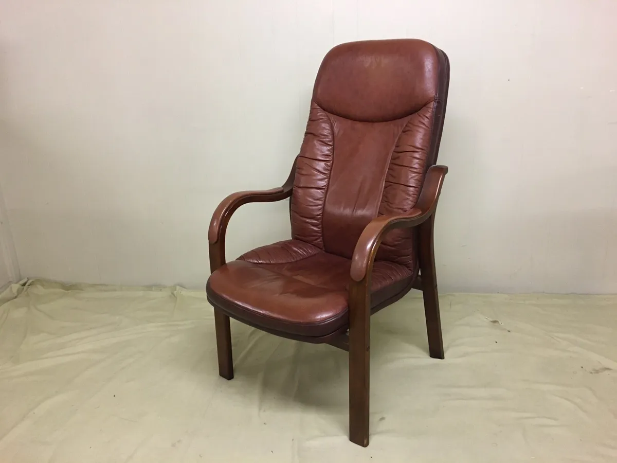 Orthopaedic Chair - Image 1