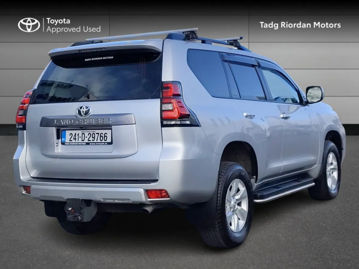 Toyota Land Cruiser LWB COMM A/T - Image 2