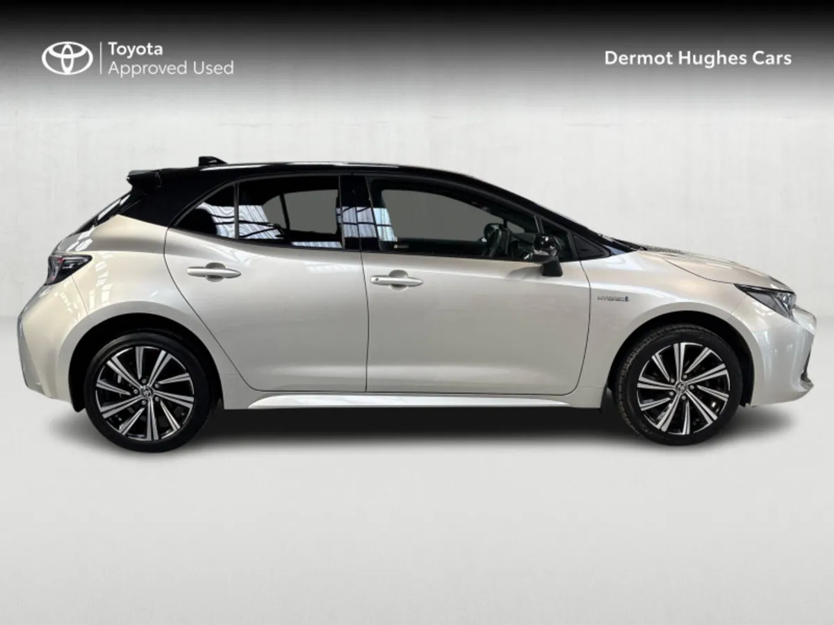 Toyota Corolla HYBRID L/SPORT HB AUTO - Image 3