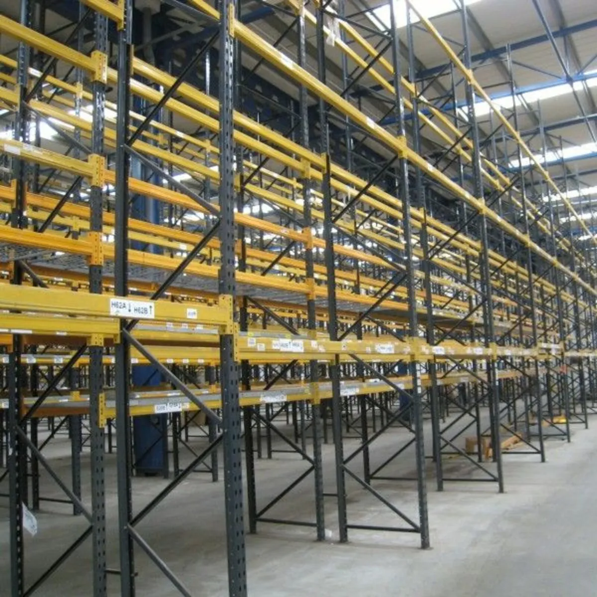 Used Heavy Duty Pallet Racking Shelving - Image 2