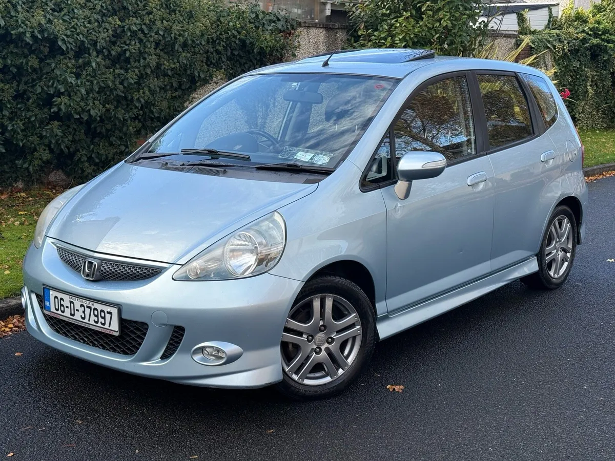Honda Jazz SE 1.3 Auto 153k kms TAX 06/26 - Image 1