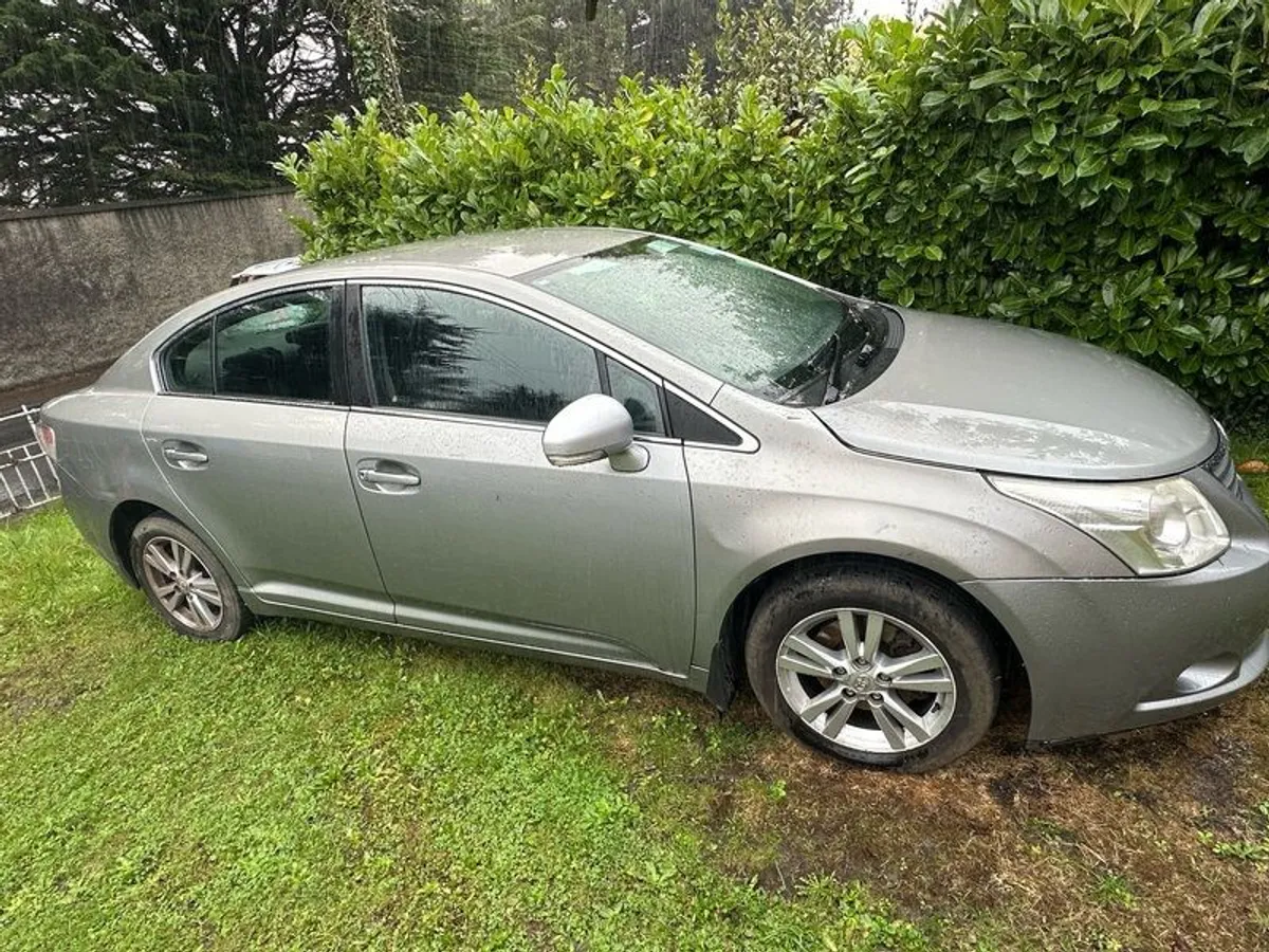 2011 Toyota Avensis - Image 3