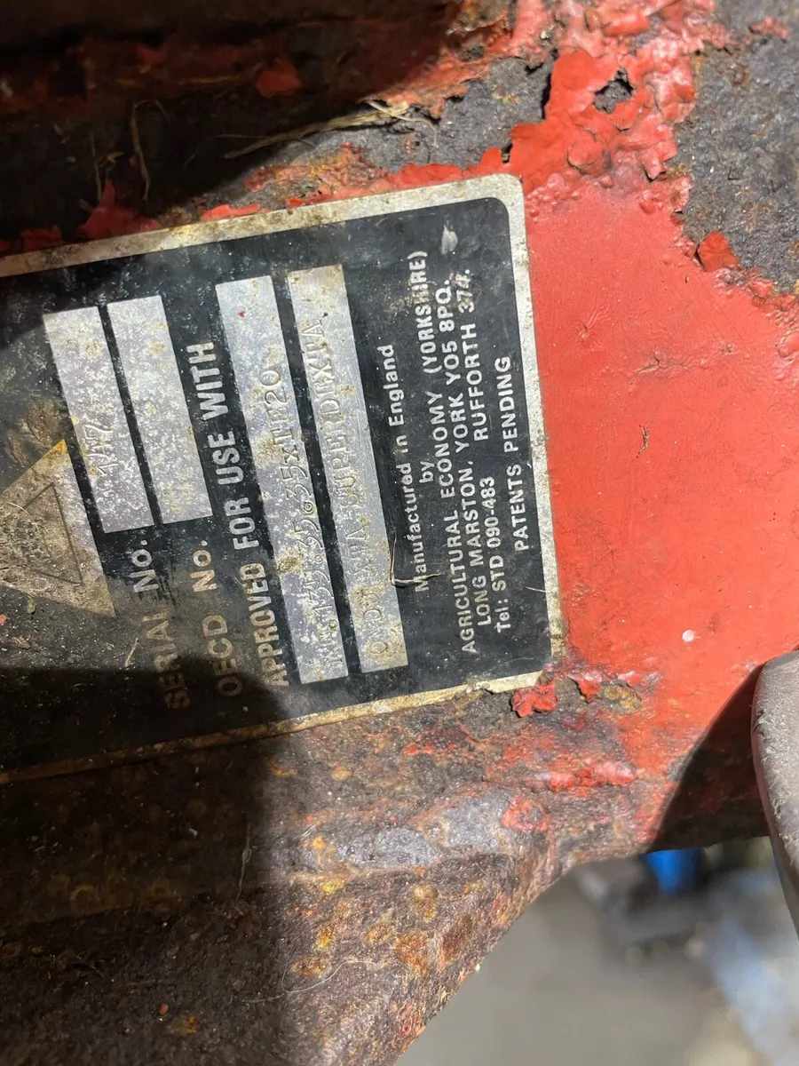 Bonnet 185 - Image 2