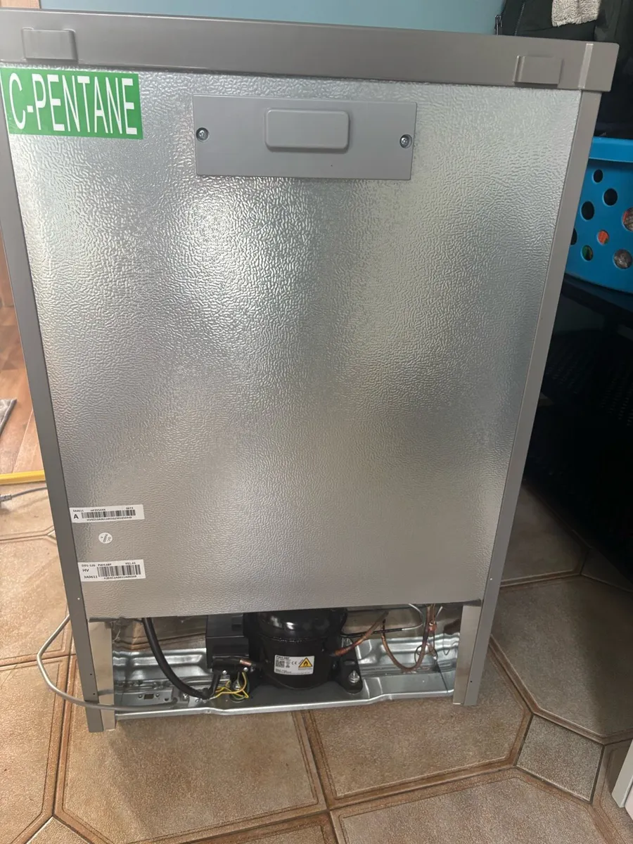 Hoover Under counter Freezer - Image 2