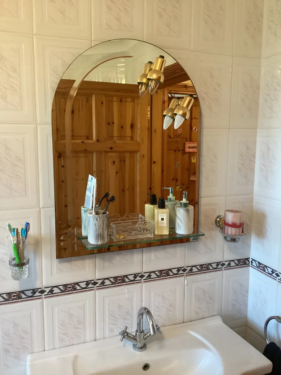 Bathroom vanity and mirror - Image 3