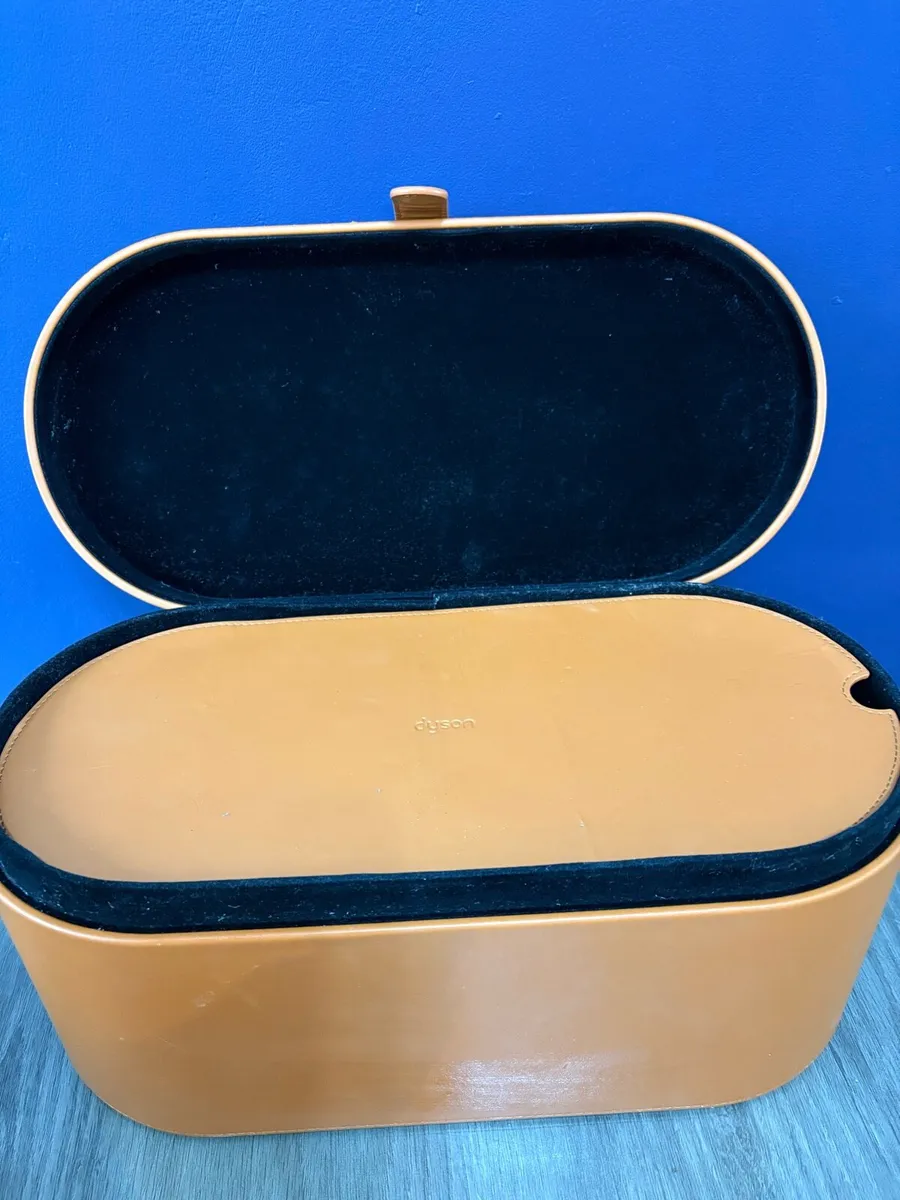 Dyson air wrap - Image 3