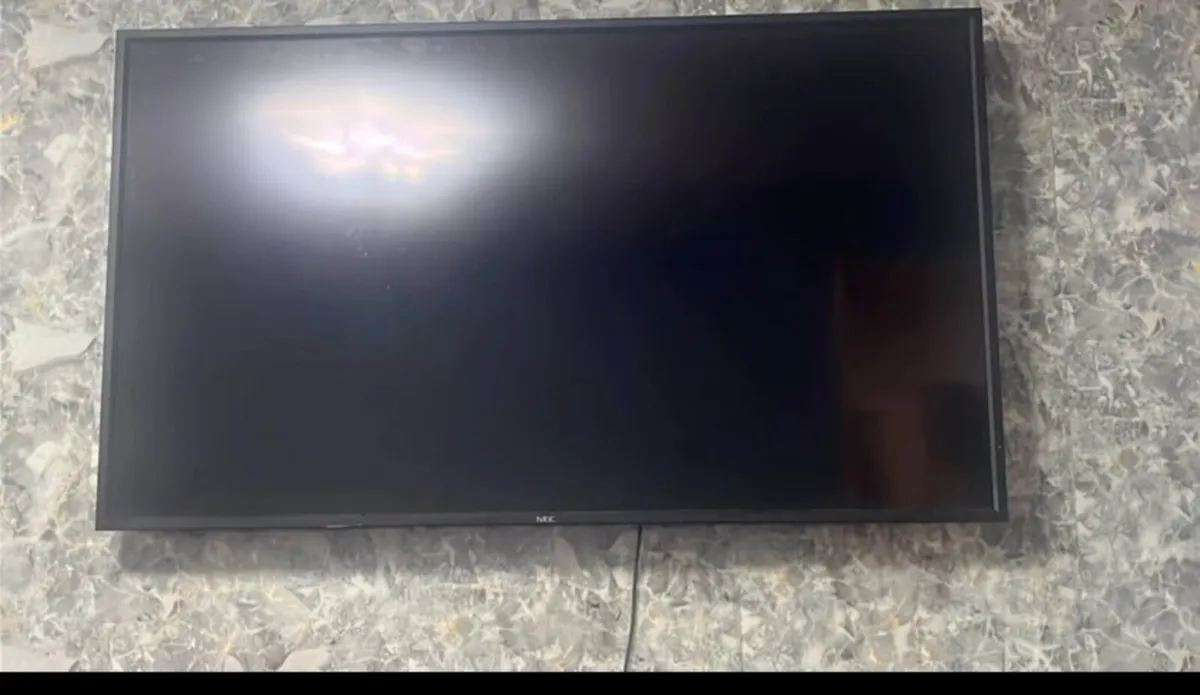 4k 70 inch Tv - Image 1