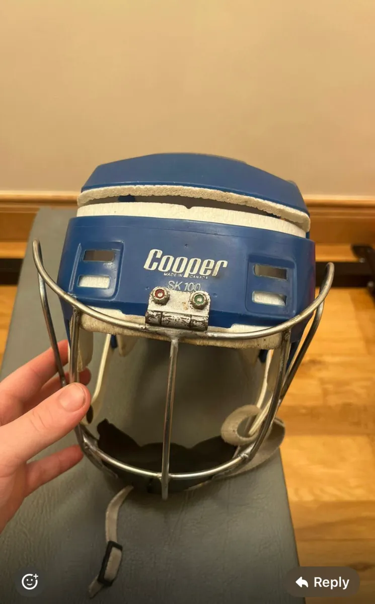 Wanted blue oldstyle top piece