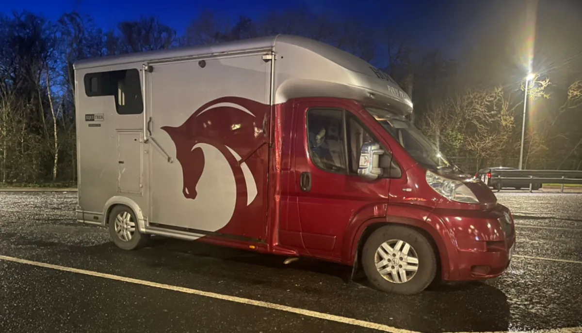 4.5 ton super sonic equi treck 2 box - Image 1