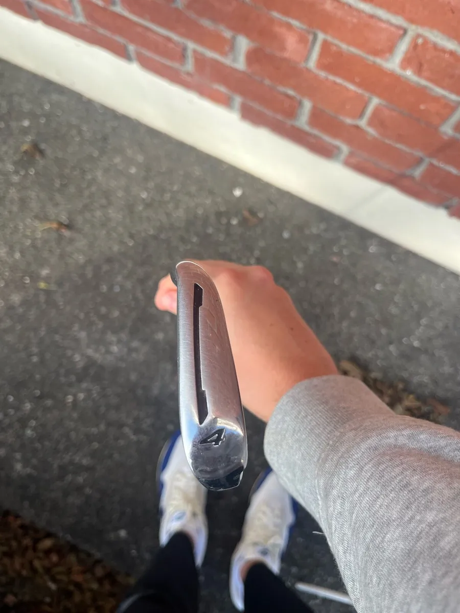 Taylor made SLDR 4 iron - Image 2