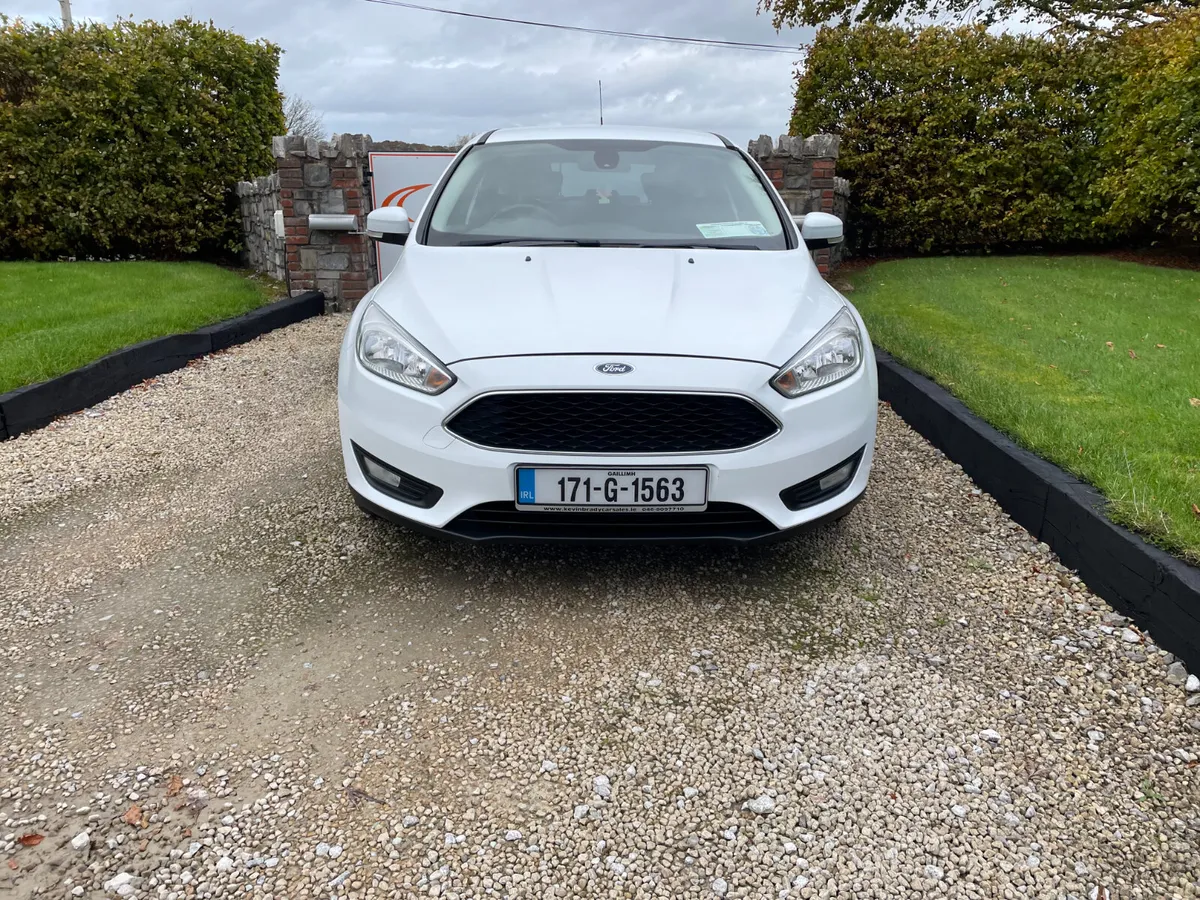 FORD FOCUS 1.0 LITRE STYLE 5 DOOR - Image 2