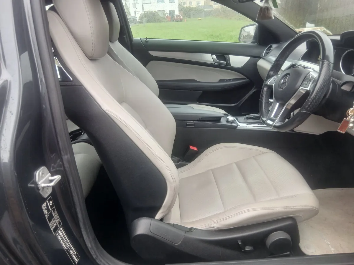 Mercedes-Benz C-Class 2013 - Image 2