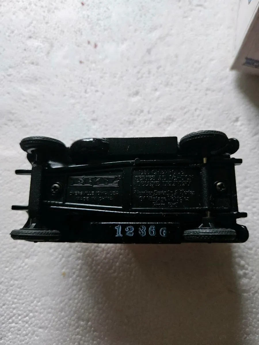 Corgi ERTL Delivery Van - Image 3