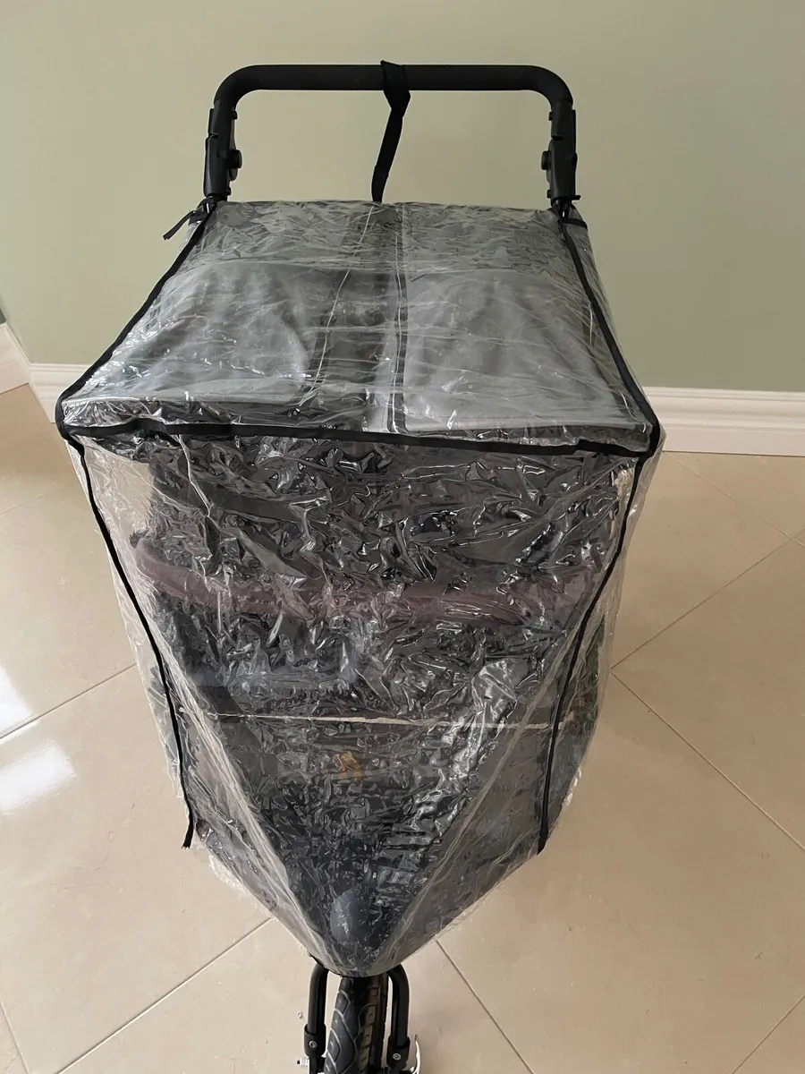 Out N About Double - Image 3