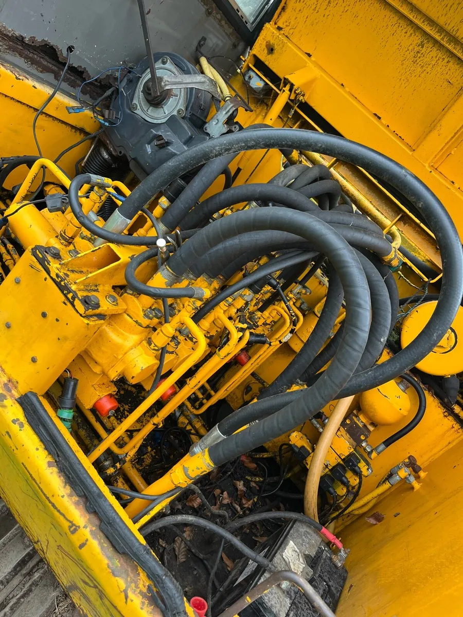 JCB 814 power slide - Image 4