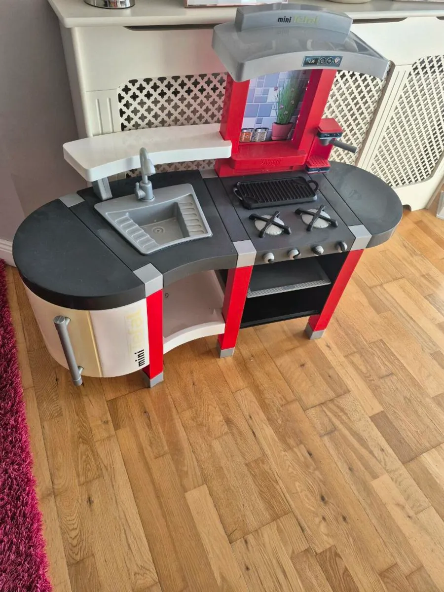Toy kitchen - Image 1
