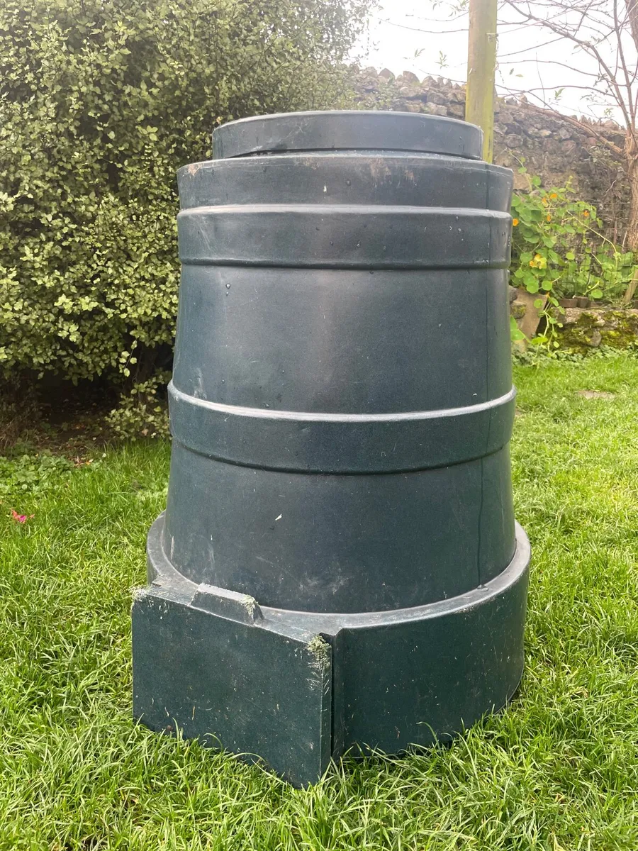 Compost bin - Image 1