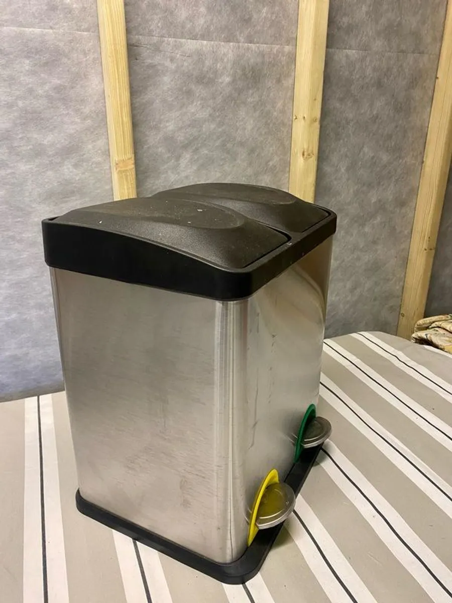Double waste Bin - Image 1
