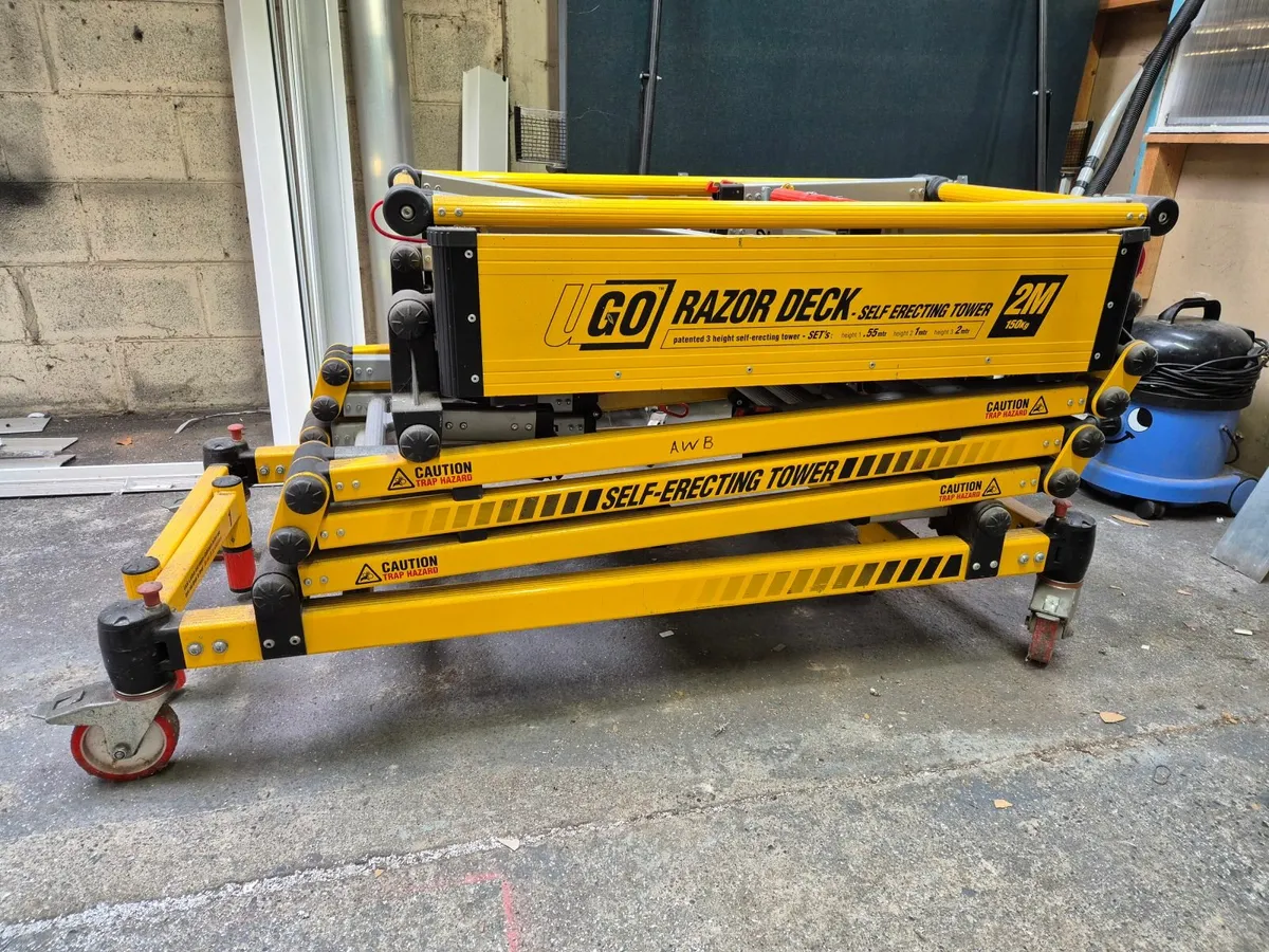 uGo Razor Deck 200 – Self-Erecting Access Platform - Image 1
