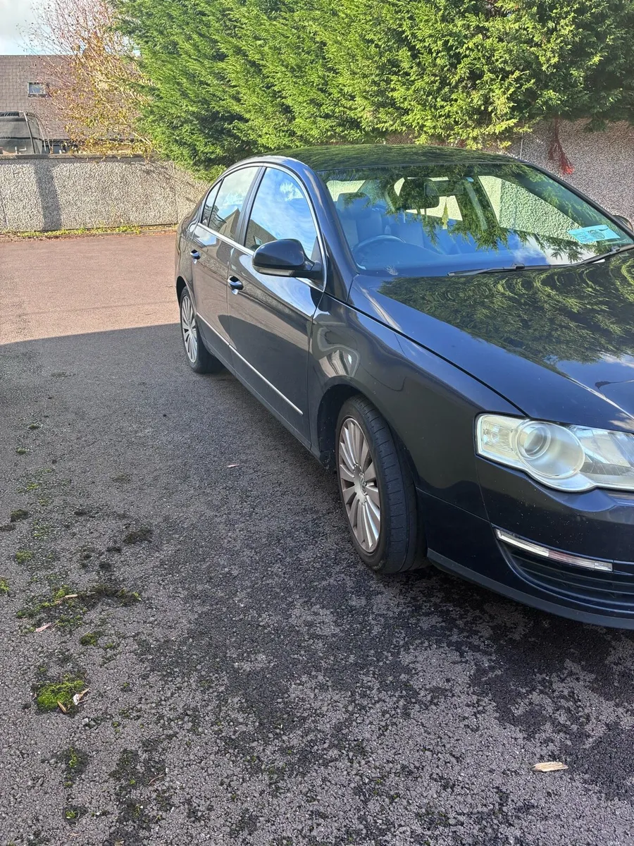 2009 VW Passat - Image 2