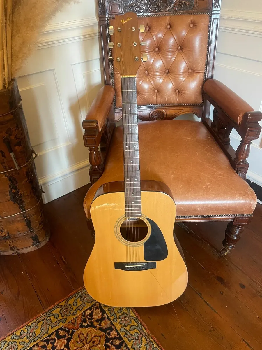 Original Acoustic Fender Guitar - Image 2