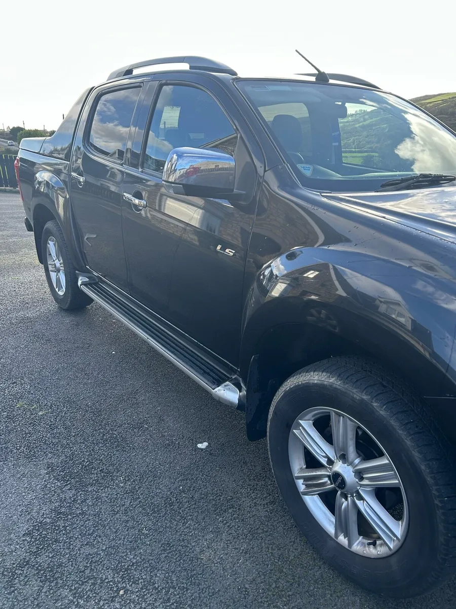 Isuzu Dmax - Image 4