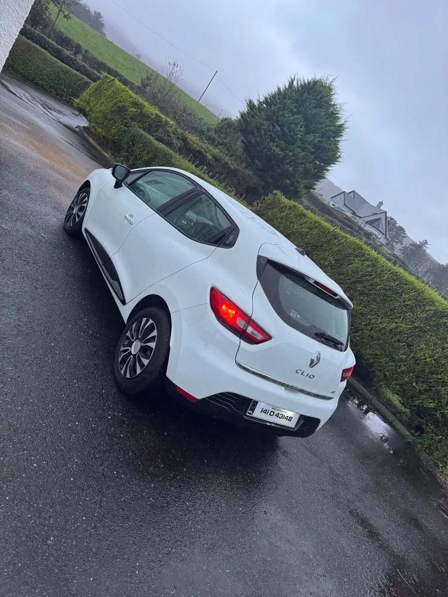 Renault Clio 1.5Diesel - Image 4