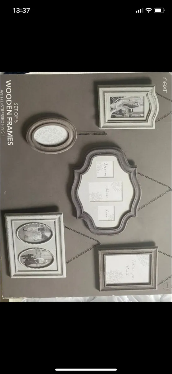 Picture frame - Image 1