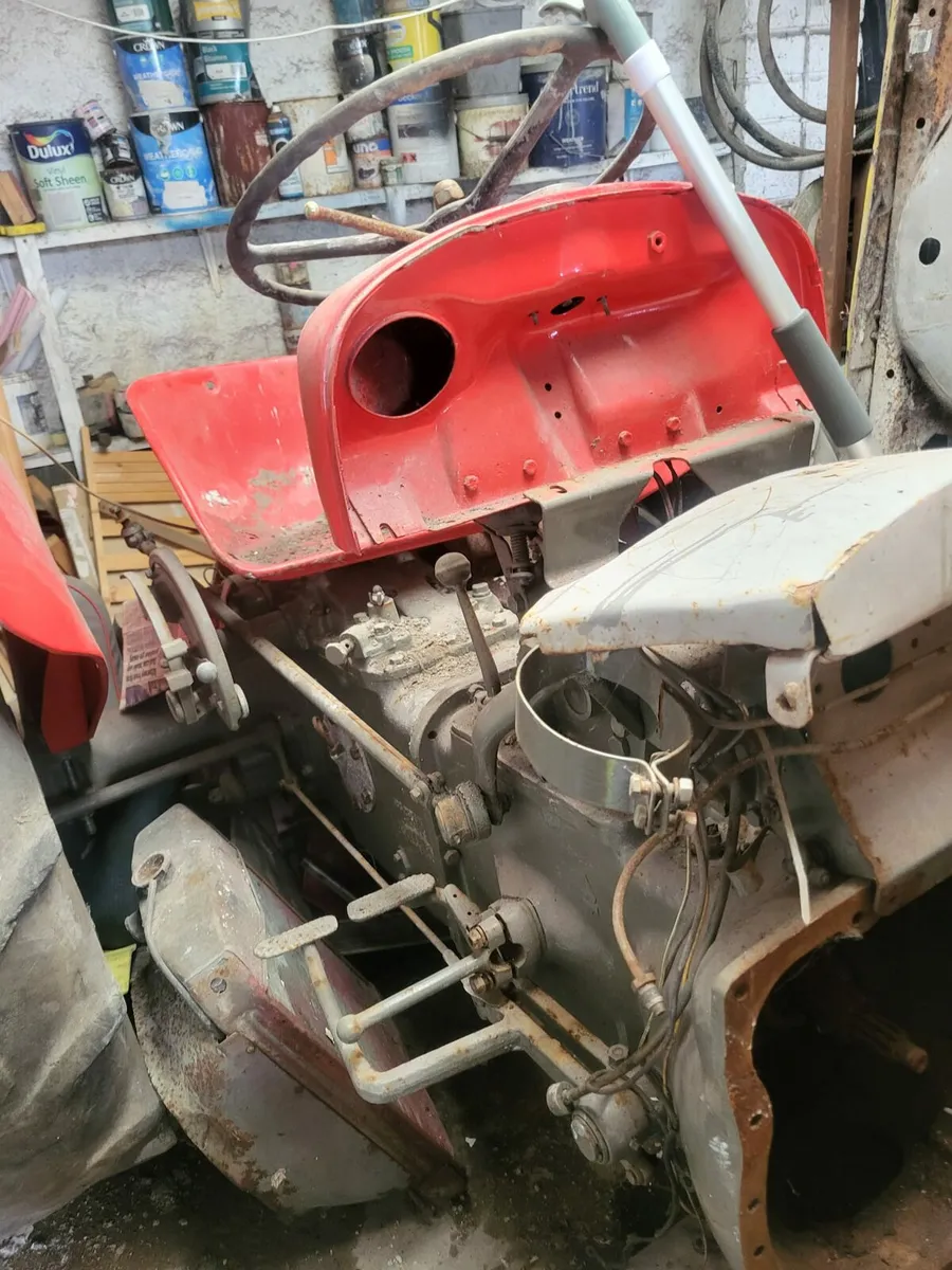 Massey Ferguson - Image 1